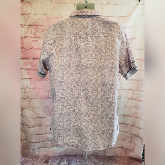 Dirty Laundry Mens Short Sleeve Button Shirt White Purple Leaf Pattern SZ XL - Picture 2 of 8